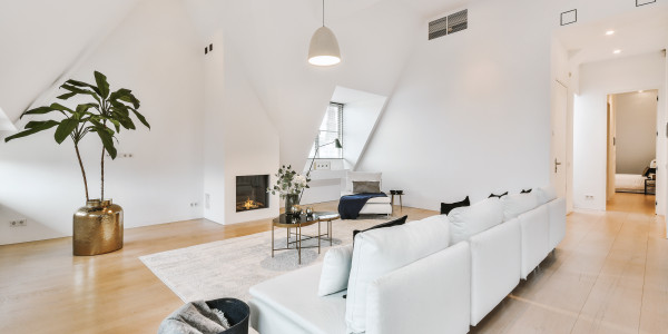 Comprar / Vender Casas Unifamiliares y Chalets en Rivas - Vaciamadrid · con Tarima Flotante